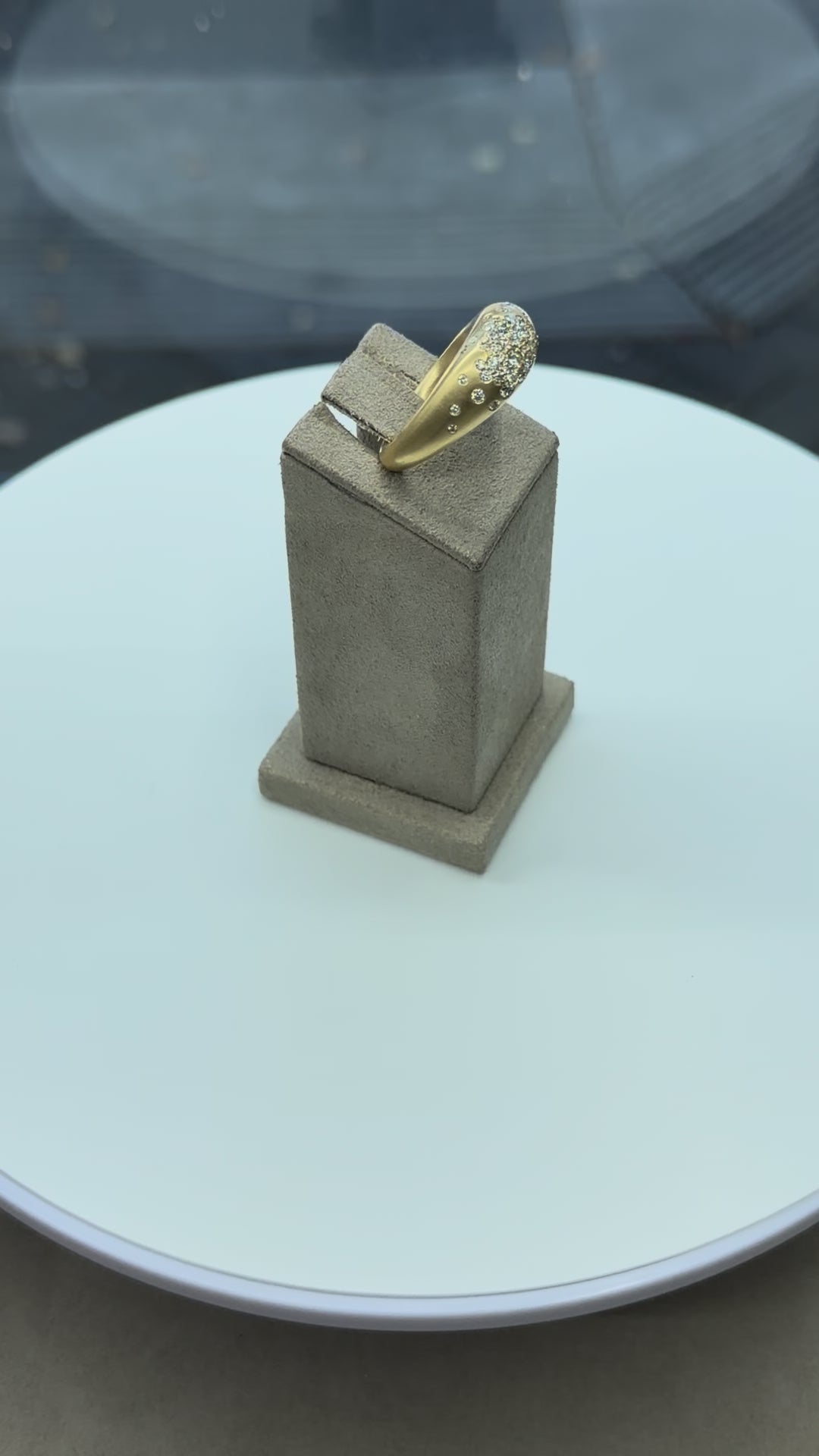Urban Champagne Diamonds Ring